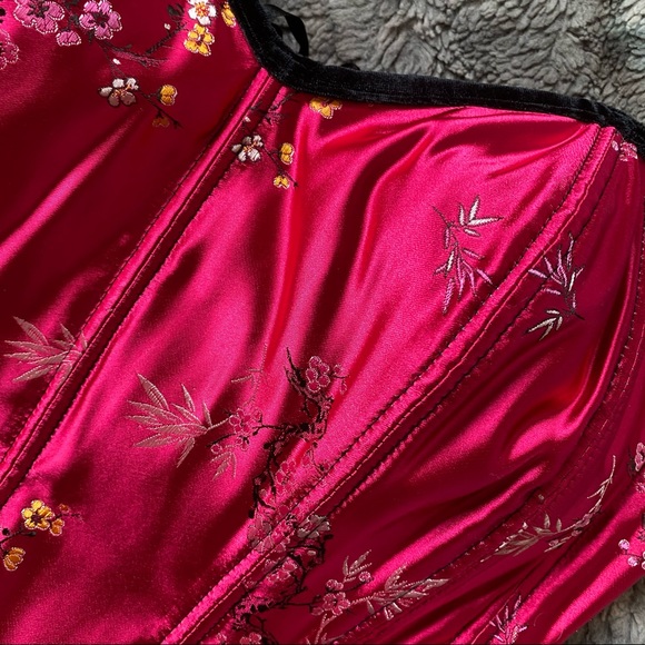 SOLD VTG Floral Brocade Satin Corset - Picture 5 of 13
